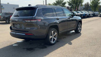 This 2025 JEEP GRAND CHEROKEE L LIMITED 4X4 has the following options Capri Leatherette Seats, Remot... (image 4)