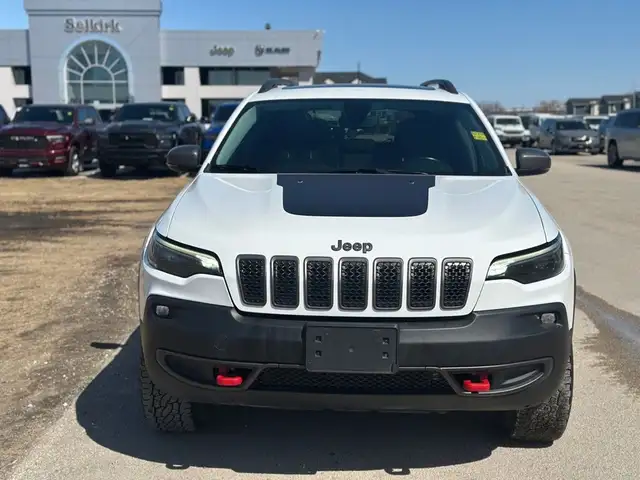 2020 Jeep Cherokee in Cars & Trucks in Winnipeg - Image 3
