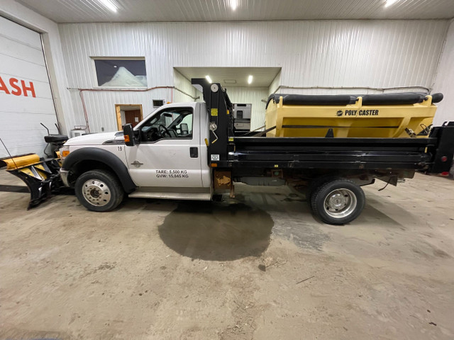 2015 Ford F550 Sander Plow Dump Truck in Heavy Equipment in Sudbury - Image 4