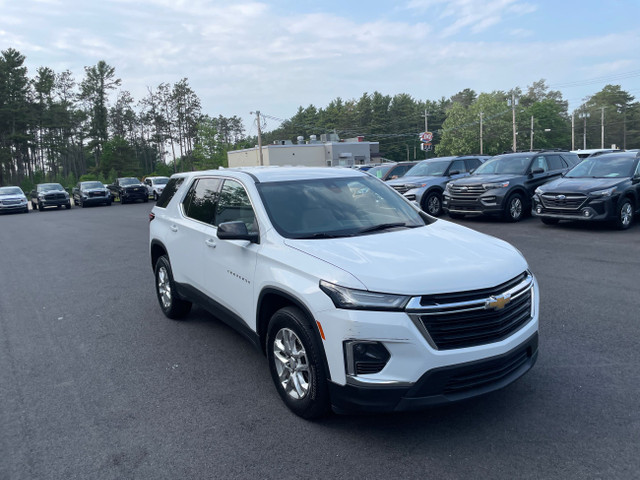 2022 Chevrolet Traverse LS -Carfax Clean-7 Seater-Heated Seats- in Cars & Trucks in Annapolis Valley - Image 4