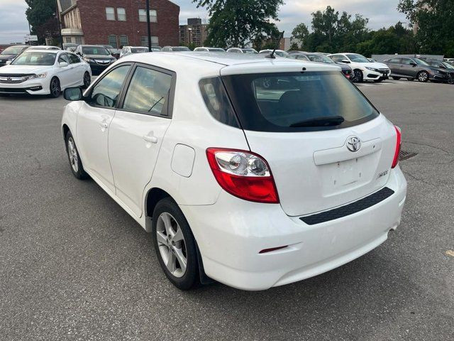 2013 Toyota Matrix BASE | 2 Owner Car | Clean Carfax | Full in Cars & Trucks in London - Image 4