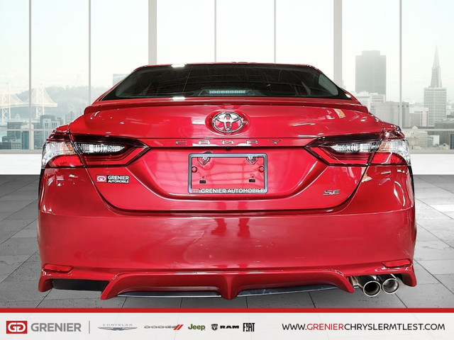 2021 Toyota Camry in Cars & Trucks in City of Montréal - Image 3