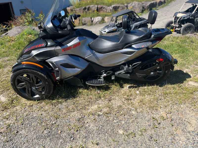 2013 Can-Am SPYDER RS-S SE5 in Touring in Laval / North Shore - Image 3