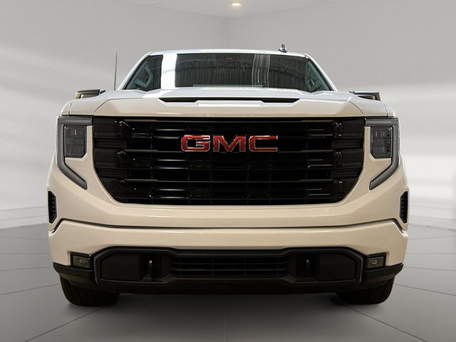2023 GMC Sierra 1500 ELEVATION CREW CAB 4X4 in Cars & Trucks in Laval / North Shore - Image 2