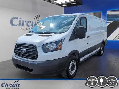 Le Transit T-150 est un fourgon utilitaire robuste, au format idéal pour les professionnels. Il alli...