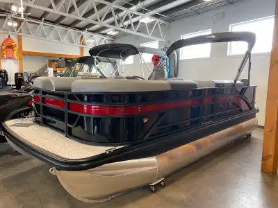 2026 Bennington 20 SSR Stern Fish - COMING SOON!! Finished in Ribbed Gemini Black with Flat Absolute...