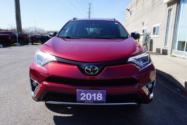 2018 Toyota RAV4 in Cars & Trucks in Oakville / Halton Region - Image 2