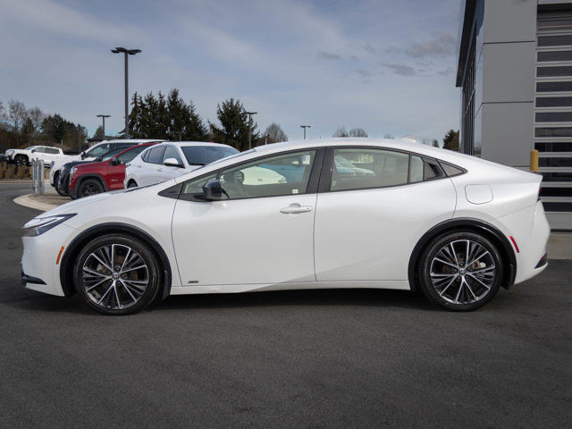 2023 Toyota Prius XLE | Plug in Hybrid | AWD | Leather in Cars & Trucks in Tricities/Pitt/Maple - Image 4