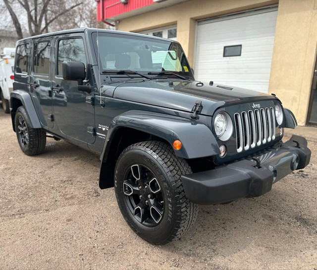 2018 JEEP WRANGLER JK UNLIMITED SAHARA 4X4 WE FINANCE ALL in Cars & Trucks in Edmonton - Image 4