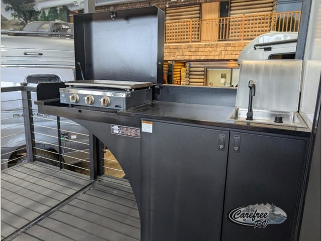 2025 Forest River RV Salem Hemisphere 38VERANDA in Travel Trailers & Campers in Edmonton - Image 4