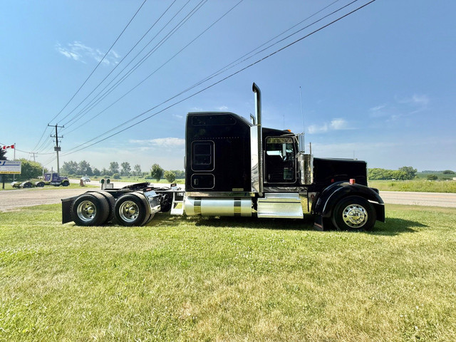 2022 Kenworth W900L, CUMMINS X15 ENGINE, 86" STUDIO SLEEPER in Heavy Trucks in Kitchener / Waterloo - Image 4