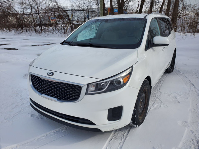 2016 Kia Sedona LX 8 SEATS GREAT CONDITION in Cars & Trucks in City of Montréal - Image 4