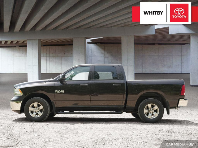 2017 Ram 1500 SLT 4WD 3.6L / No Accidents / Selling AS-IS UNFIT in Cars & Trucks in Oshawa / Durham Region - Image 3