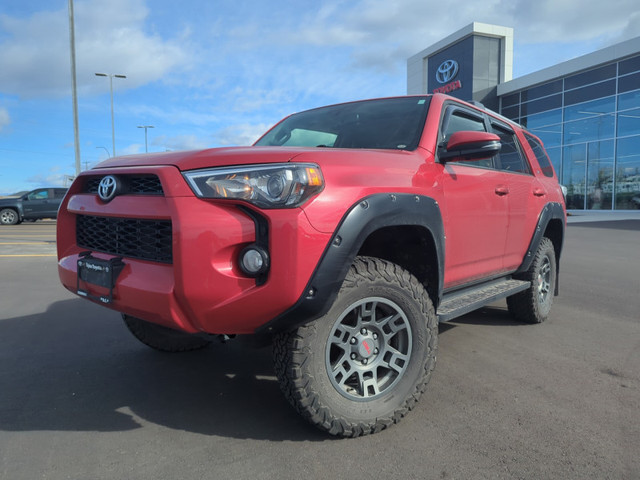 2019 Toyota 4Runner SR5 Package 4.0L 6CYL - 4X4 - HEATED SEATS -