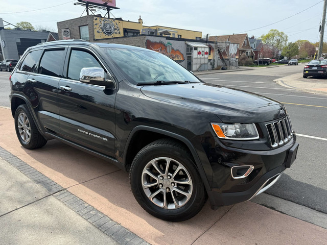 2014 Jeep Grand Cherokee in Cars & Trucks in Hamilton