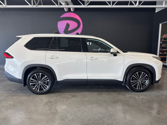 2024 Toyota Grand Highlander Hybrid Platinum HYBRID MAX 7 PLACES in Cars & Trucks in Saint-Jean-sur-Richelieu
