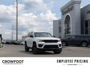2025 Jeep Grand Cherokee Altitude - Heated Seats/Steering - Trailer Tow Package - Remote Starter -Power Liftgate & Tons More!