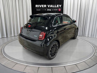 NAVIGATION SYSTEM, AUTOMATIC TEMPERATURE CONTROL, ALLOY WHEELS, SPORT STEERING WHEEL, REAR WINDOW WI... (image 6)