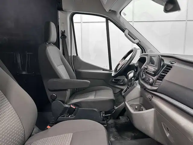 2023 Ford Transit Cargo Van T250 148 MEDIUM ROOF - HAUTEUR DE 6  in Cars & Trucks in Québec City - Image 20