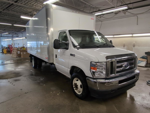 Ford Série E tronqué E-450 176 po RARJ 2022 à vendre in Cars & Trucks in City of Montréal - Image 3