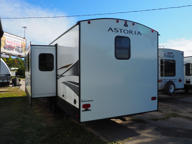 Keystone Astorai  2703RB  with King Bed  and rear bath in Travel Trailers & Campers in Kitchener / Waterloo - Image 3