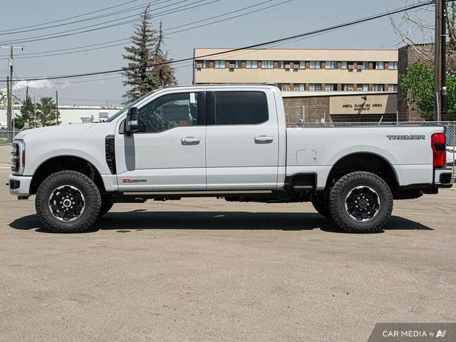 2025 Ford F-350 Super Duty PLATINUM TREMOR in Cars & Trucks in Edmonton - Image 3