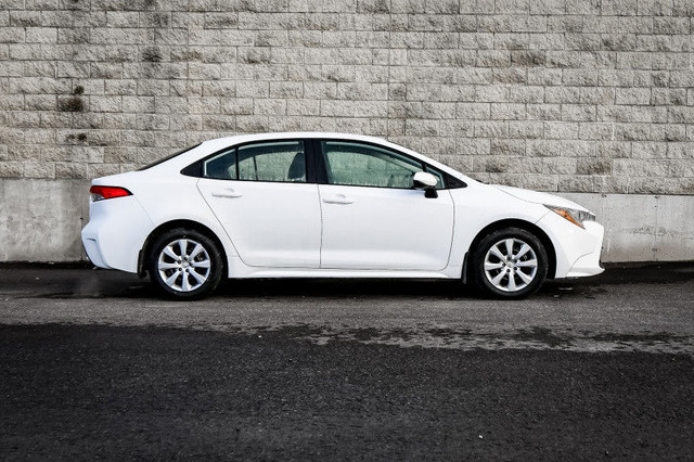 2022 Toyota Corolla LE • HEATED SEATS • LANE KEEP • APPLE CARPLA in Cars & Trucks in Kingston - Image 2