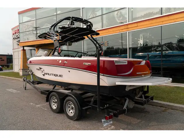 2009 Nautique 216V in Powerboats & Motorboats in Granby - Image 8