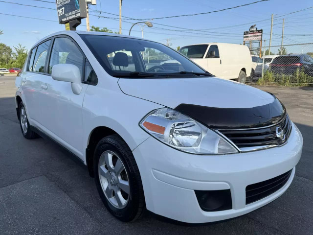 2010 NISSAN Versa 1.8 S in Cars & Trucks in Laval / North Shore - Image 2
