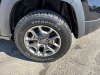 Jeep**Cherokee**4x4**3.2L**V6**Heated Seats**Heated Steering Wheel**8.4 Touchscreen**Apple Car Play*... (image 8)