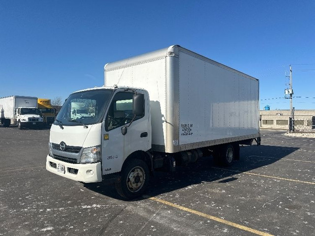 2019 Hino Truck 195 ALUMVAN in Heavy Trucks in Moncton - Image 3