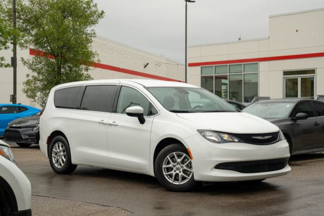 2023 Chrysler Grand Caravan SXT in Cars & Trucks in Edmonton - Image 2