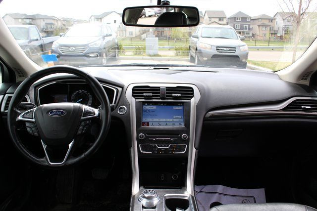 2017 Ford Fusion SE in Cars & Trucks in Calgary - Image 2