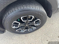 This Hyundai Santa Cruz boasts a Intercooled Turbo Regular Unleaded I-4 2.5 L/152 engine powering th... (image 9)