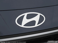 This Hyundai Elantra has a strong Regular Unleaded I-4 2.0 L/122 engine powering this Variable trans... (image 6)