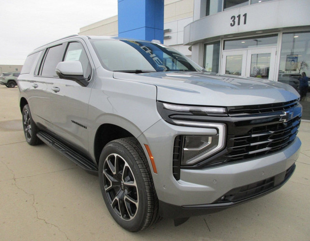 2025 Chevrolet Suburban RST 4WD in Cars & Trucks in Regina - Image 3