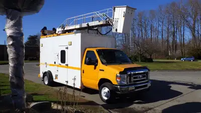 2015 Ford Econoline E-450 Cube Van With Bucket, 5.4L V8 SOHC 16V FFV engine, 2 door, automatic, RWD,...
