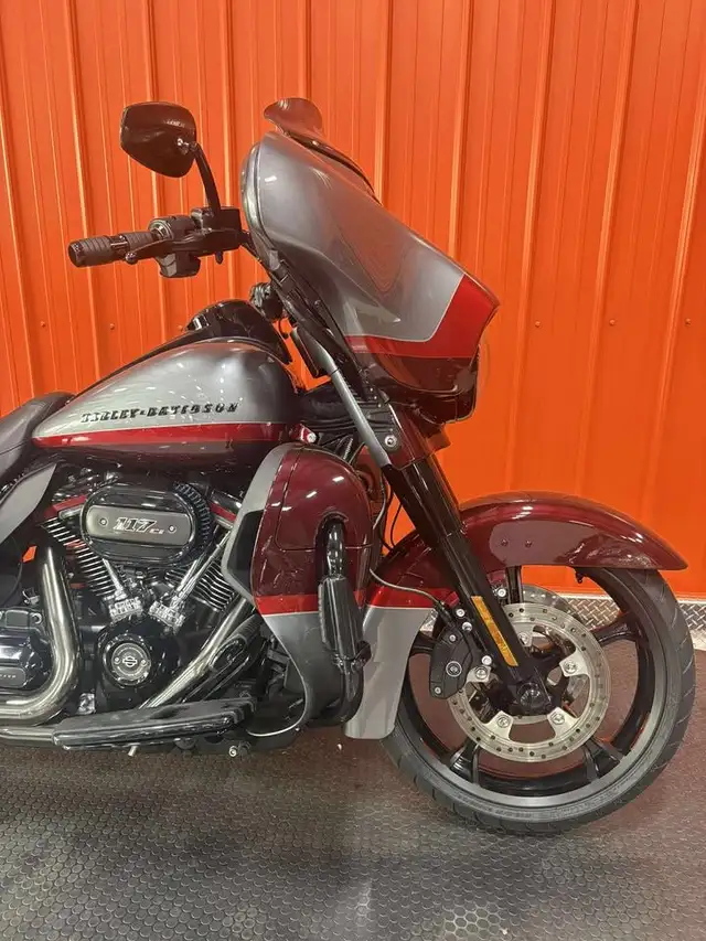 2019 Harley-Davidson Touring Ultra Limited CVO in Street, Cruisers & Choppers in Moncton - Image 5