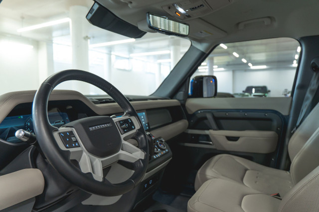 2022 Land Rover Defender 110 SE AWD *CARPLAY, HITCH, 6 PASSAGERS in Cars & Trucks in Laval / North Shore - Image 2