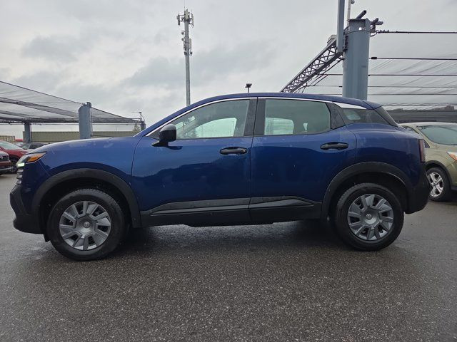 2025 Nissan Kicks S | CLOTH | BACK UP CAM | in Cars & Trucks in Calgary - Image 2