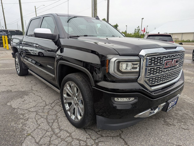 2017 GMC Sierra 1500 Denali CREW CAB  NAVIGATION/SUNROOF!! in Cars & Trucks in Barrie - Image 3