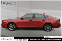 2023 Honda Accord EX Experience the Honda Accord EX with only 52393 km on the odometer. Finished in... (image 4)