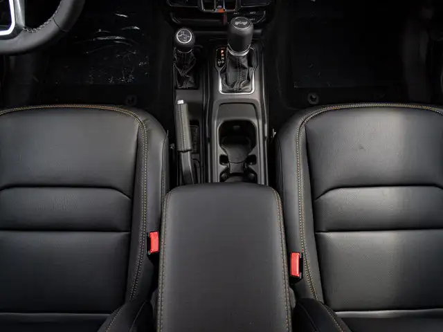 2025 Jeep Wrangler Sahara in Cars & Trucks in Barrie - Image 30