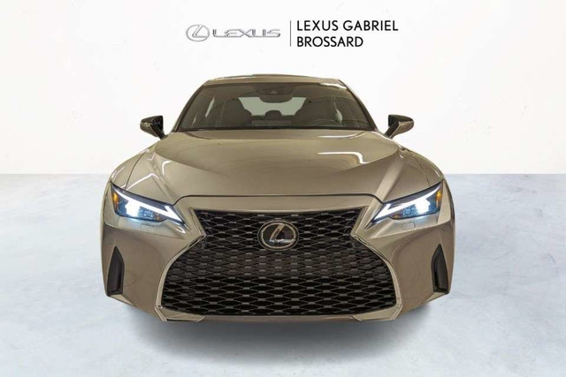 2021 Lexus IS 300 AWD LUXURY in Cars & Trucks in Longueuil / South Shore - Image 2