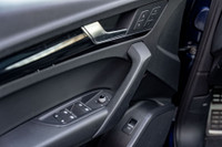 VEHICLE HIGHLIGHTS: POWER LOCKS, AIR CONDITIONING, POWER MIRROR, AUDI PHONE BOX, POWER TILT WHEEL, C... (image 8)