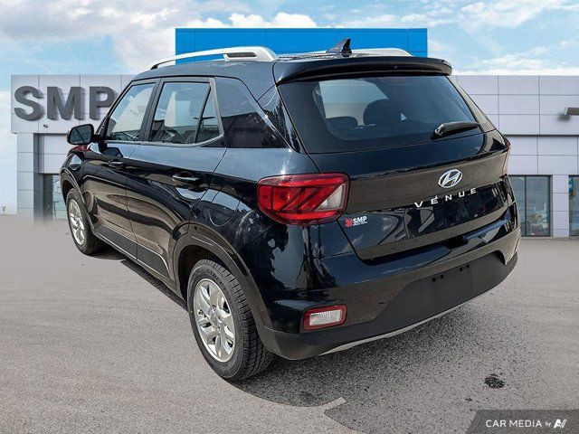 2022 Hyundai Venue Preferred | Heated Seats | Rem Start | Blind in Cars & Trucks in Saskatoon - Image 4