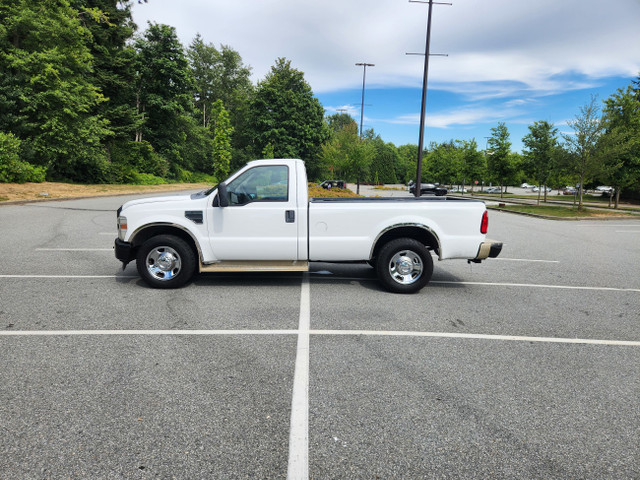 2008 Ford F 350 XL in Cars & Trucks in Delta/Surrey/Langley - Image 2
