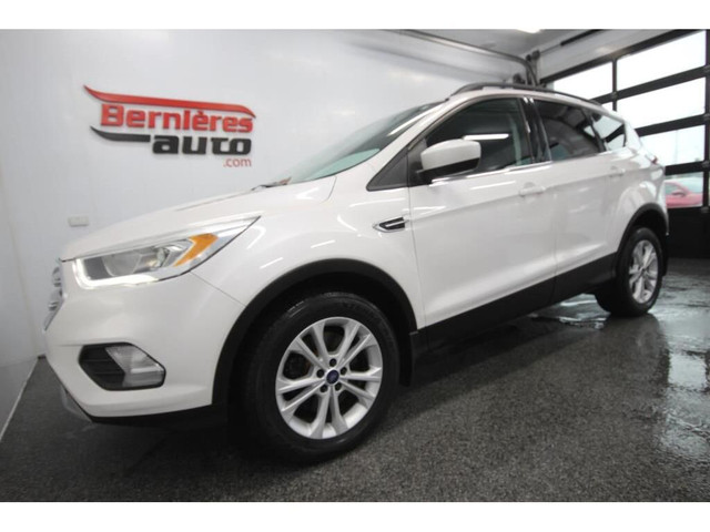 2017 Ford Escape SE / 2.0 / ECOBOOST / AWD in Cars & Trucks in Lévis - Image 4