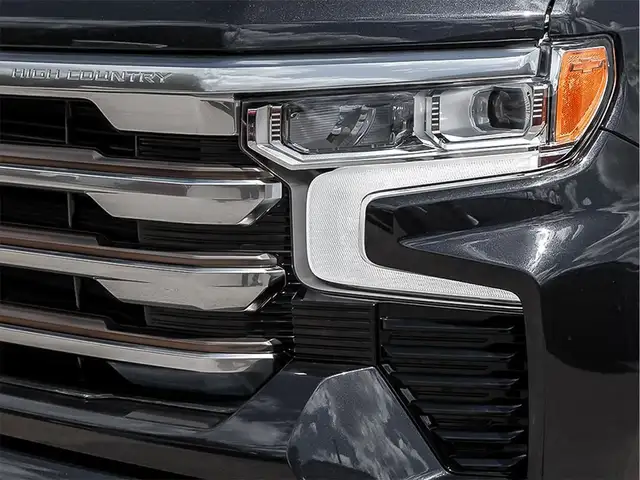 2025 Chevrolet Silverado 1500 High Country in Cars & Trucks in City of Montréal - Image 11