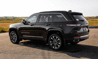 This Jeep Grand Cherokee has a dependable Regular Unleaded V-6 3.6 L/220 engine powering this Automa... (image 1)